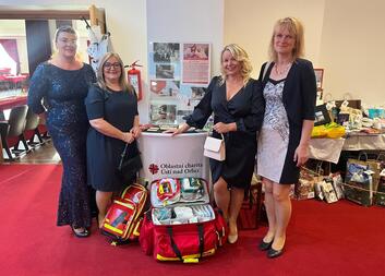 Modrý bál tančil pro hospic